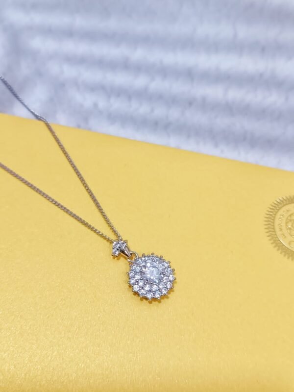 Daisy Moissanite necklace in 925 Sterling Silver - Image 2