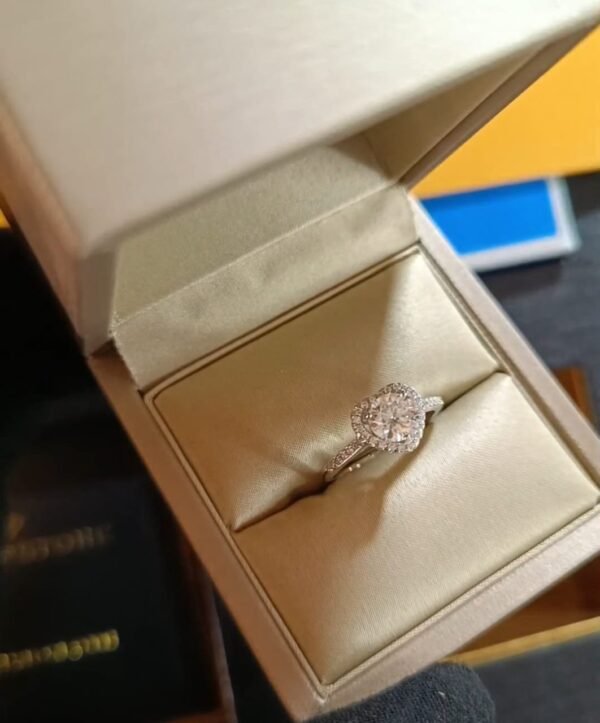 1.0ct Sweetheart Moissanite Engagement Ring - Image 2