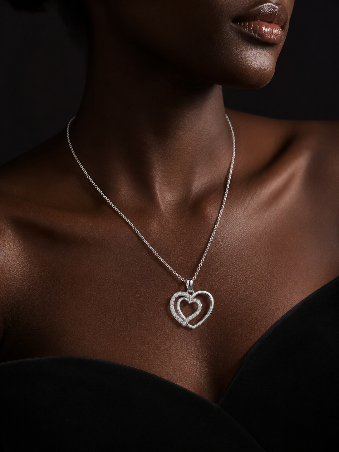 Lovie Necklace Model