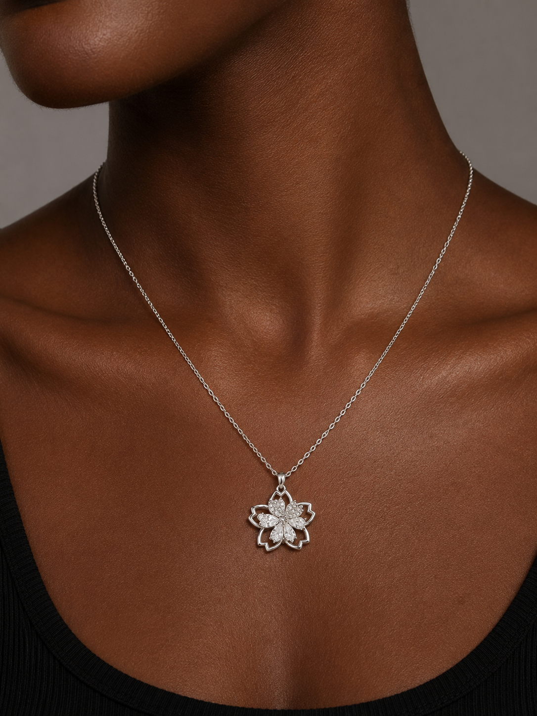 Tulip Flower Necklace Model