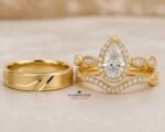 Cruz Gold Trio Set Ring with Moissanite and Diamond Stone