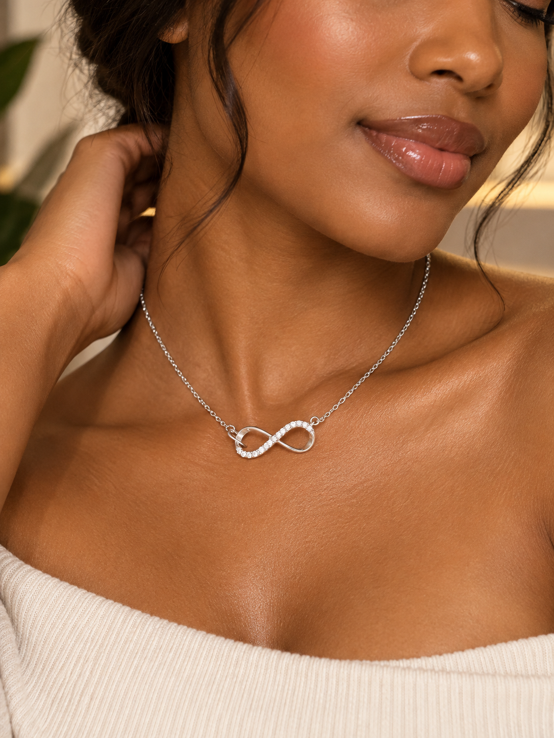 Evenly Infinity Necklace - Model